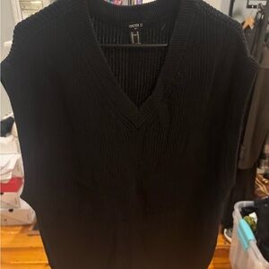 Forever 21 Black Knit V-Neck Vest
